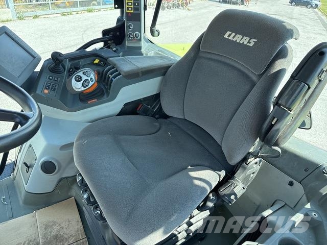 CLAAS Arion 550 Tractoare