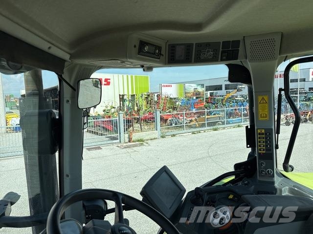 CLAAS Arion 550 Tractoare