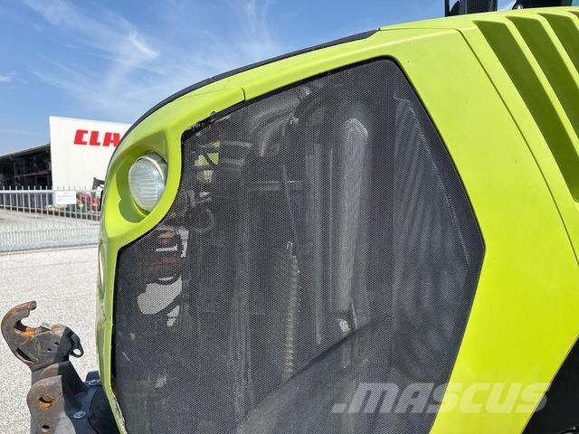 CLAAS Arion 550 Tractoare