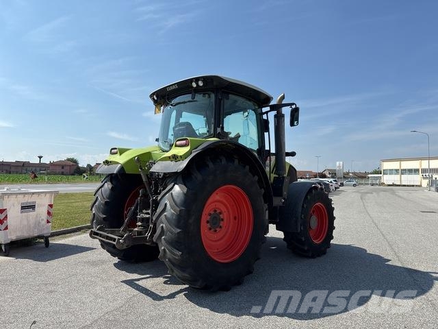CLAAS Arion 550 Tractoare