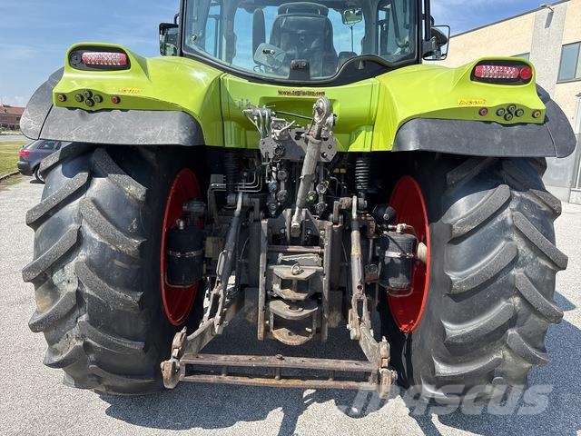 CLAAS Arion 550 Tractoare