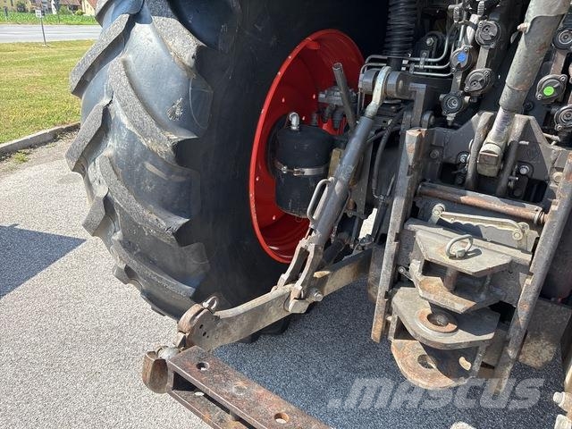 CLAAS Arion 550 Tractoare