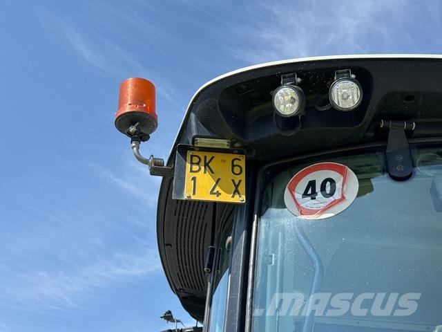 CLAAS Arion 550 Tractoare