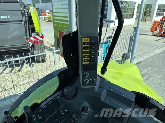 CLAAS Arion 630 Tractoare