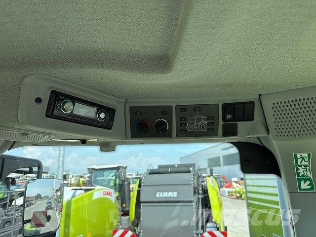 CLAAS Arion 630 Tractoare