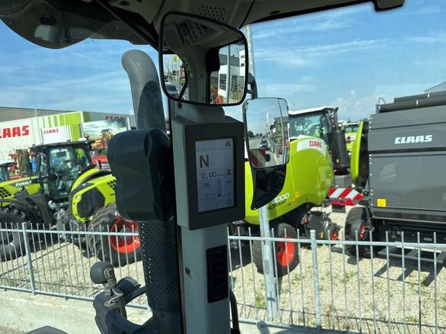 CLAAS Arion 630 Tractoare