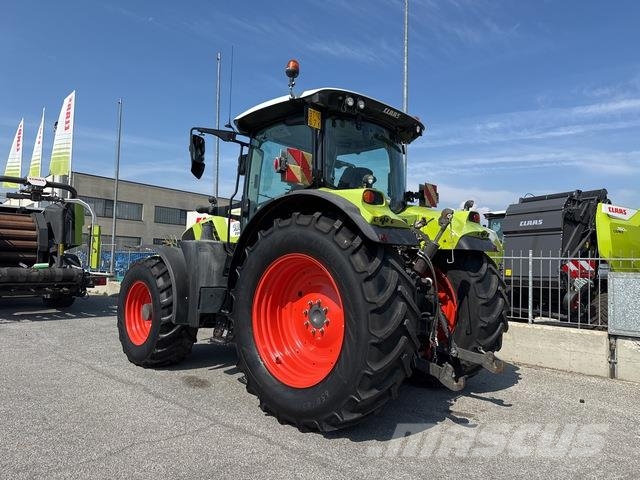 CLAAS Arion 630 Tractoare