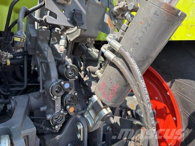 CLAAS Arion 630 Tractoare