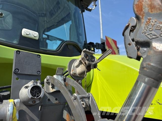 CLAAS Arion 630 Tractoare