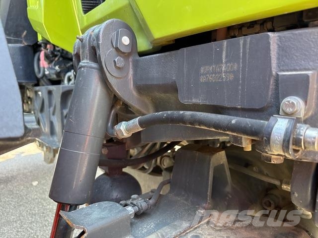 CLAAS Arion 630 Tractoare