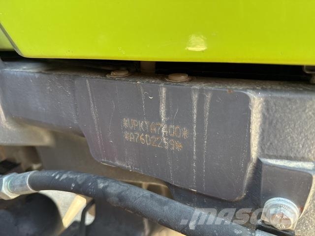 CLAAS Arion 630 Tractoare