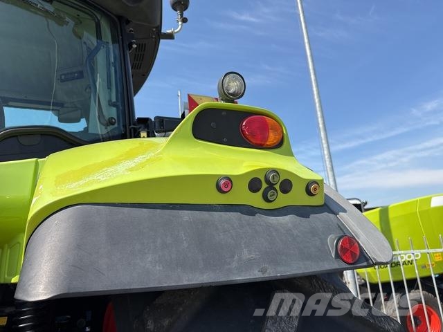 CLAAS Arion 630 Tractoare