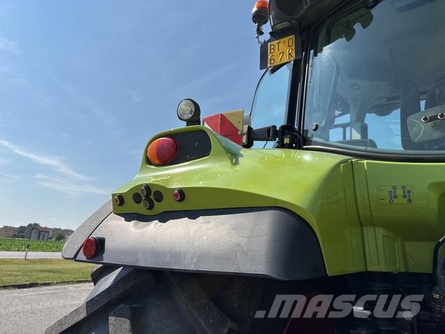 CLAAS Arion 630 Tractoare