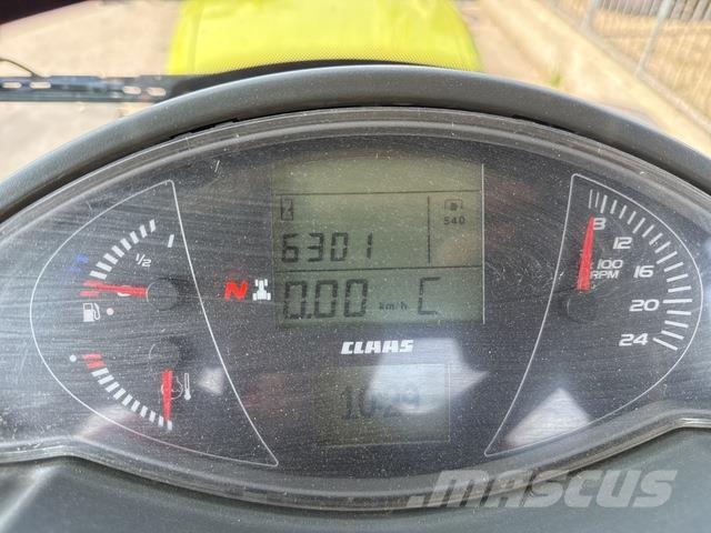 CLAAS Arion 630 Tractoare