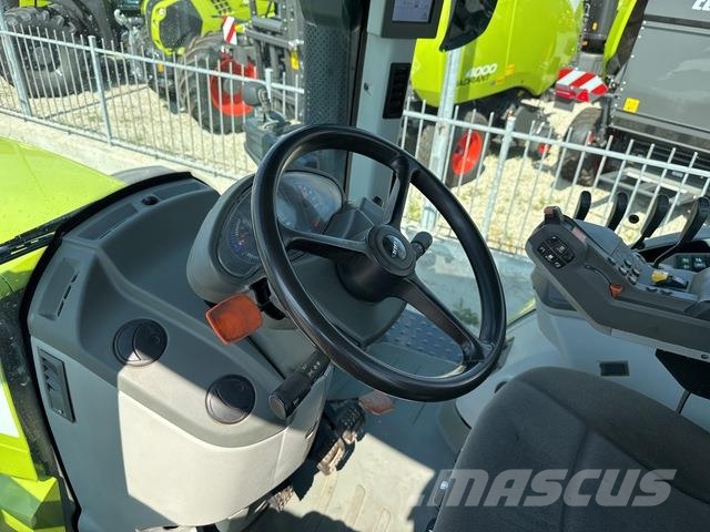 CLAAS Arion 630 Tractoare