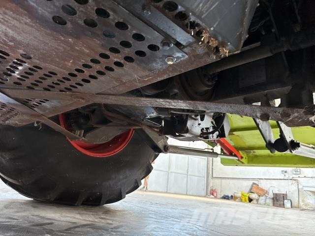 CLAAS Lexion 740 Teraviljakombainid