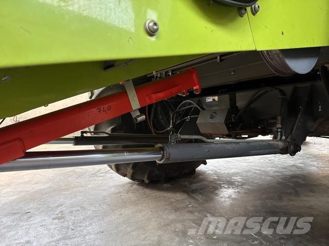 CLAAS Lexion 740 Teraviljakombainid
