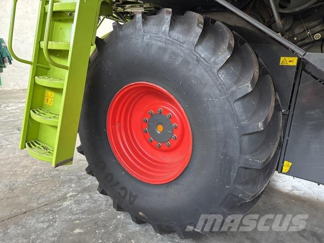 CLAAS Lexion 740 Teraviljakombainid