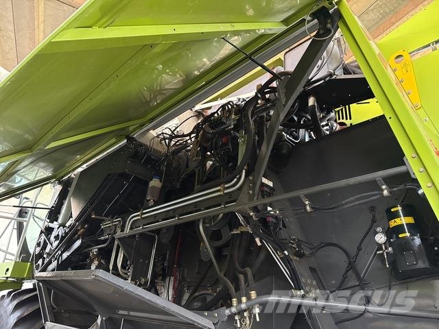 CLAAS Lexion 740 Teraviljakombainid