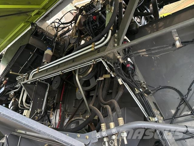 CLAAS Lexion 740 Teraviljakombainid