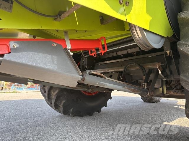 CLAAS Lexion 750 Teraviljakombainid