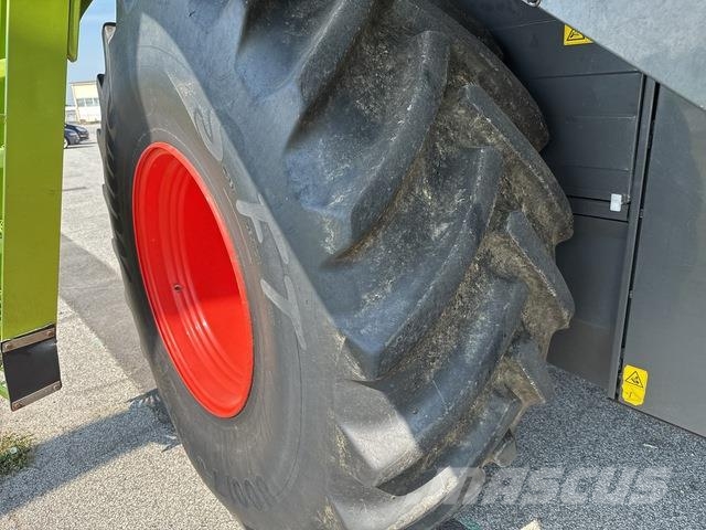 CLAAS Lexion 750 Teraviljakombainid