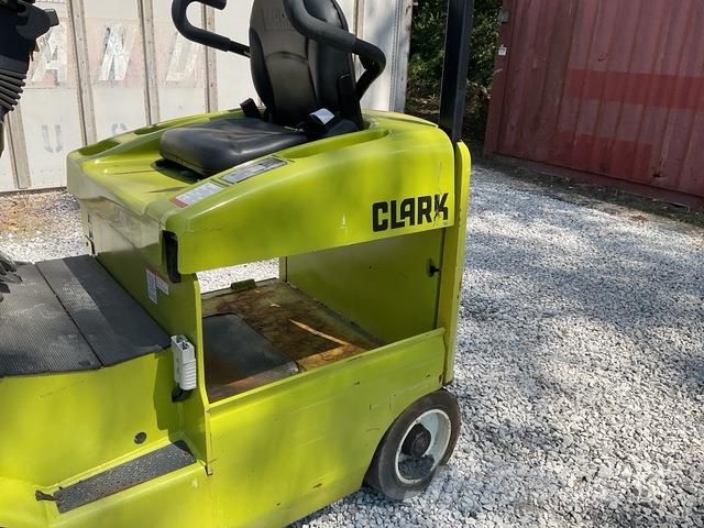 Clark ECG25 전동 지게차