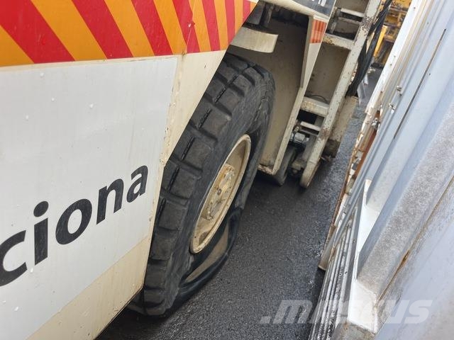 CMI MTP-4004B Betona klājēji