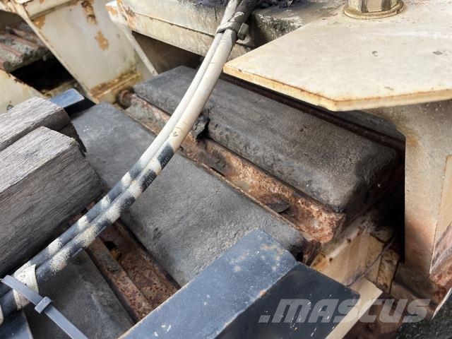 CMI SF-450B Betonudlæggere