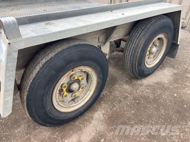 Cobbco Fabrications Vehicle transport trailers