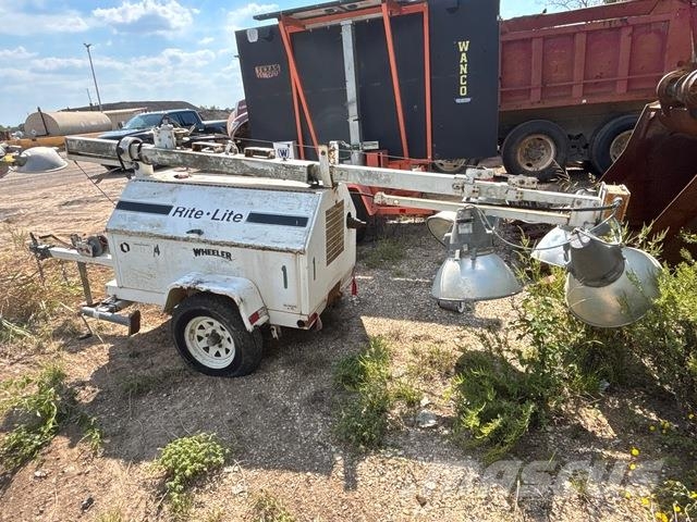 Coleman MH4000RLKH 拖车式灯塔