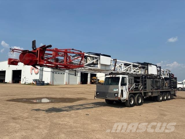  Crane Carrier Camiones de perforación móvil