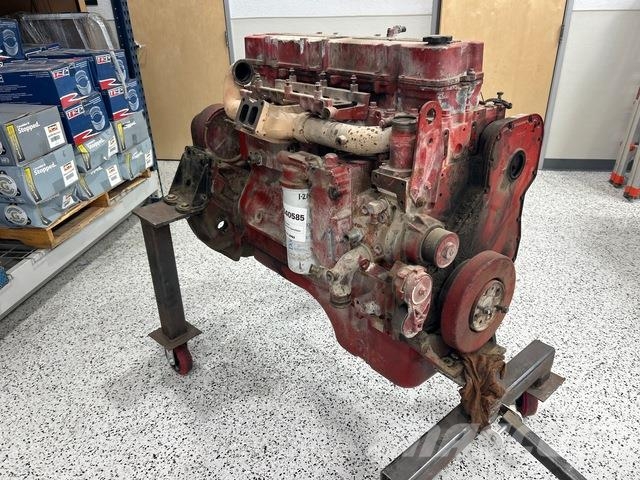 Cummins エンジン