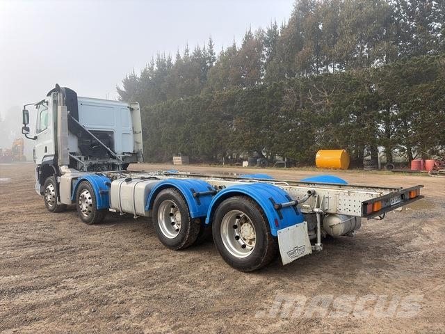 DAF CF 530 Camiões de chassis e cabine