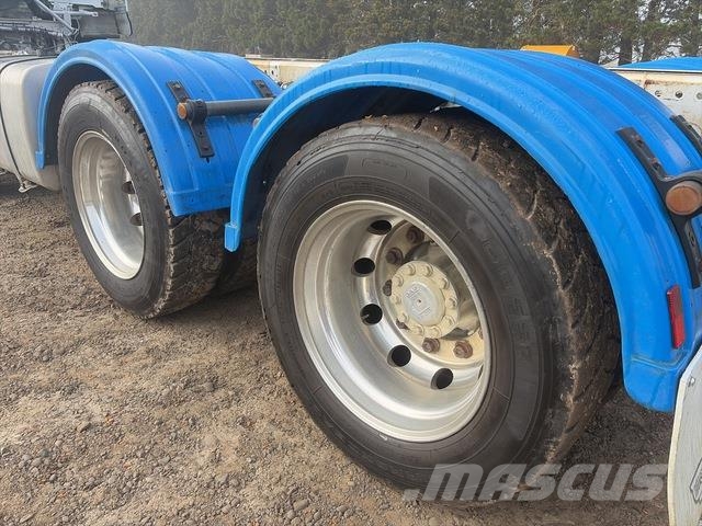 DAF CF 530 Camiões de chassis e cabine