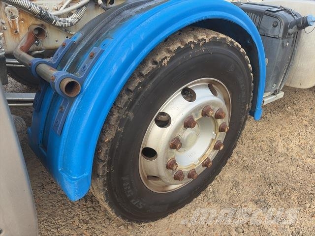 DAF CF 530 Camiões de chassis e cabine
