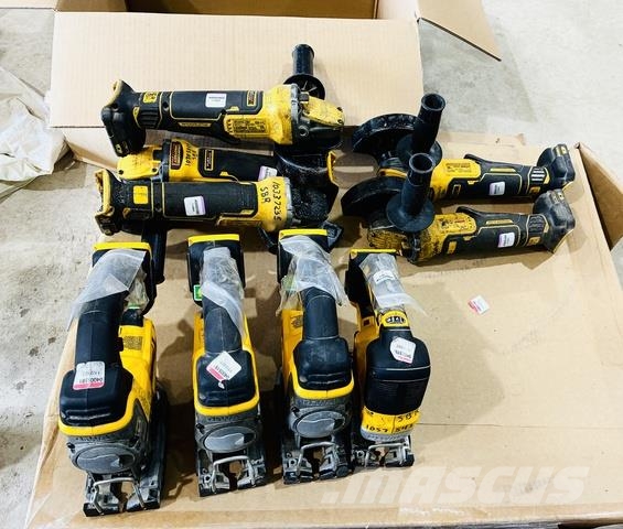 DeWalt Batteries (4) Jigsaws & (5) Grinders Būvniecība- Citi