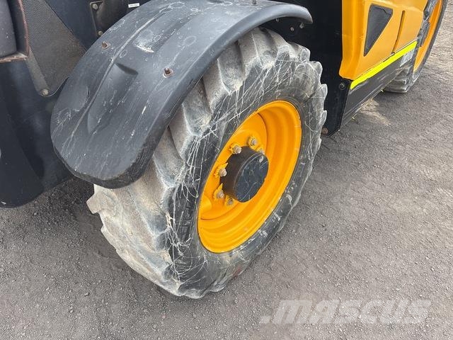 Dieci Agri Plus 40.7 Teleskopické manipulátory