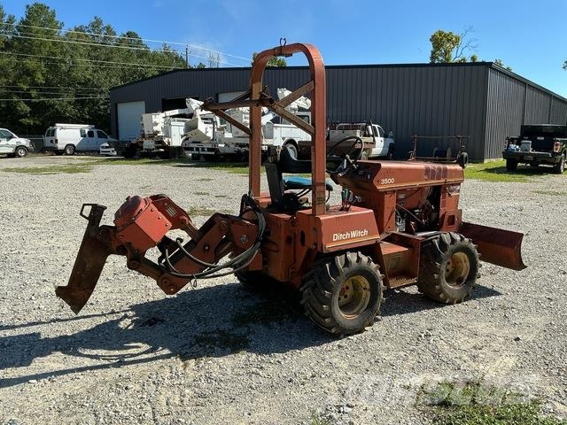 Ditch Witch 3500 DDLSB Pipelayer dozers