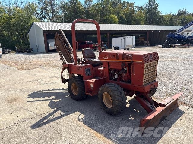 Ditch Witch 3700DD 트렌처