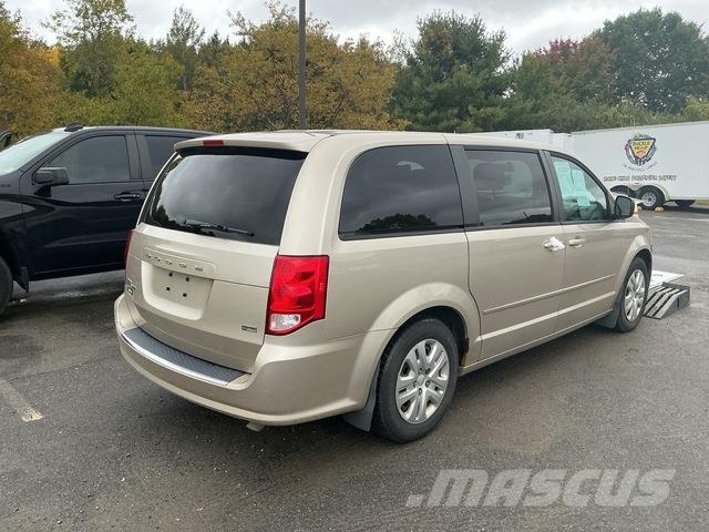 Dodge Grand Caravan SE سيارات