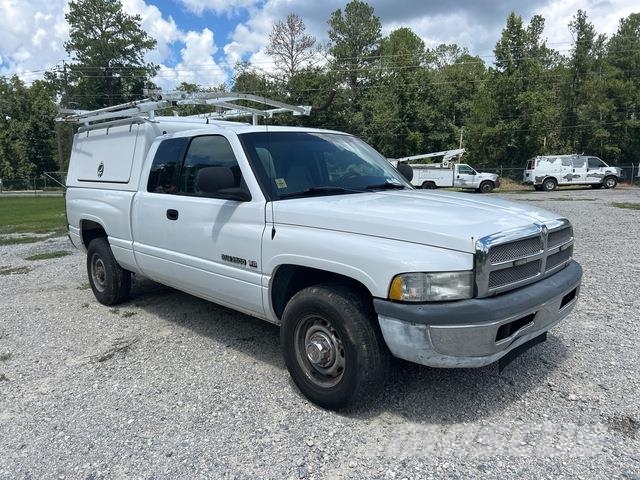 Dodge Ram 2500 شاحنات خفيفة/مفصلية الجوانب