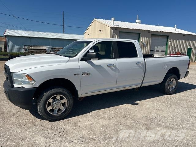 Dodge Ram 2500 Caja abierta/laterales abatibles