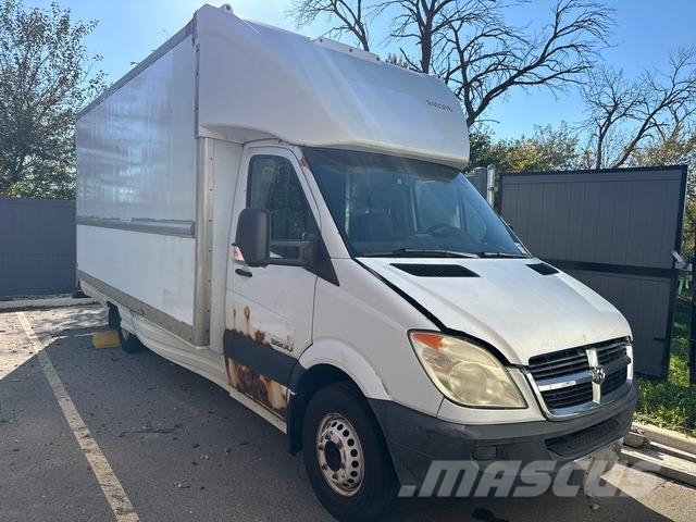 Dodge Sprinter 3500 شاحنات ذات هيكل صندوقي