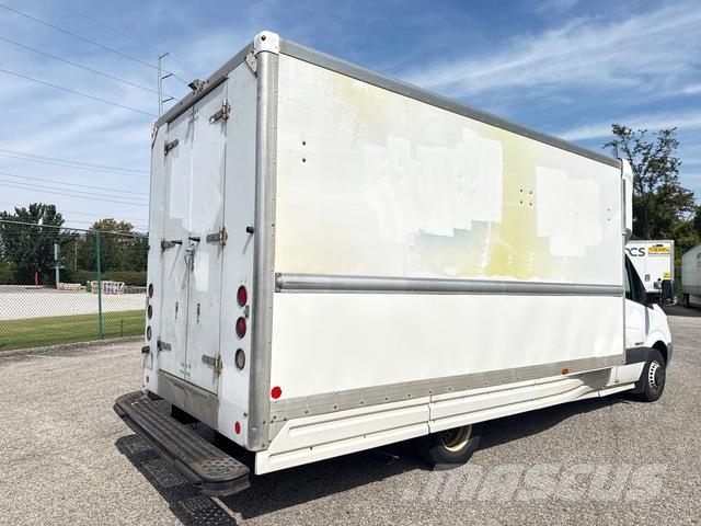 Dodge Sprinter 3500 ボックスボディー、ウイング、箱車