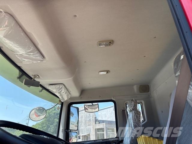 Dongfeng Kamioni sa kranom