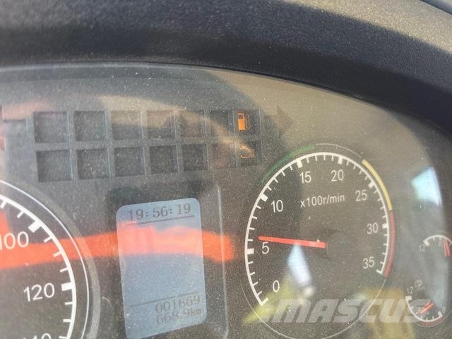 Dongfeng Kamioni sa kranom