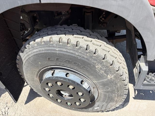 Dongfeng Kamioni sa kranom