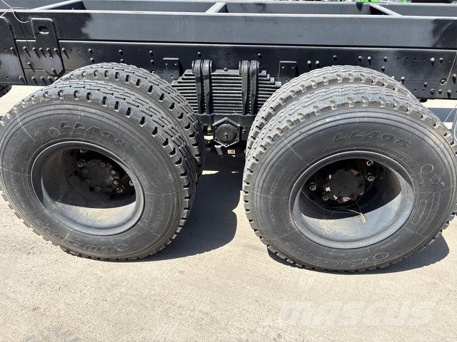 Dongfeng Kamioni sa kranom