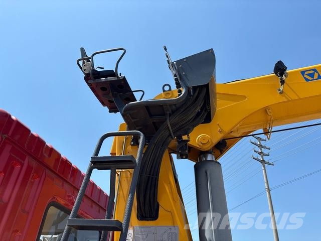 Dongfeng Kamioni sa kranom